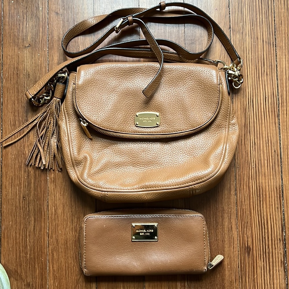 Michael kors purse and wallet combo